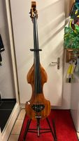 Bajo Herrera Cuba electric upright bass. SEHR SCHOEN