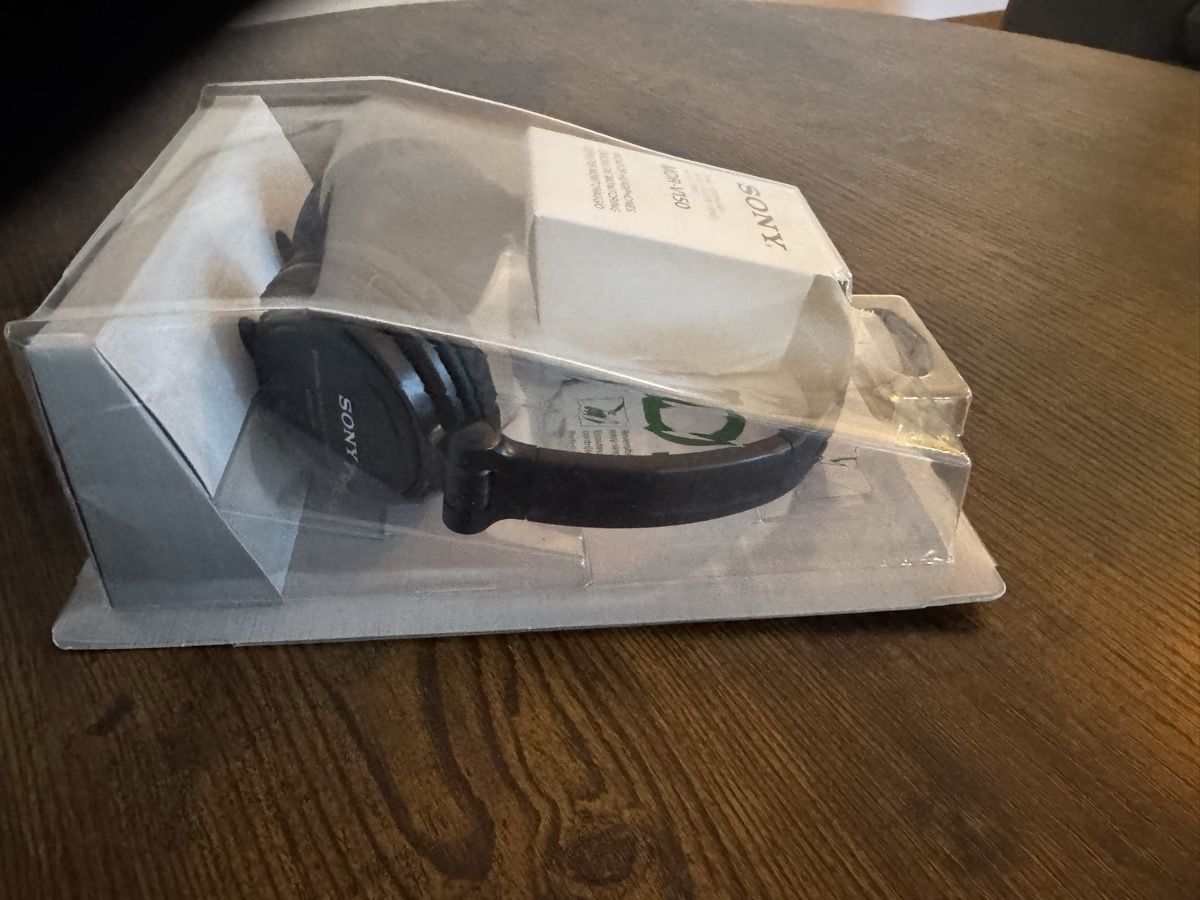 Sony Cuffie: Sony mdr-v150 dj kopfhörer – Nuovo e nell'imballaggio originale da Zunzgen venduto da milesdavis76 1