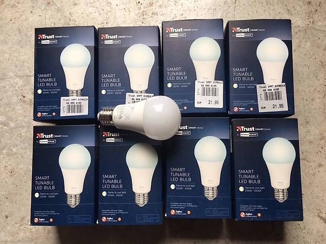 Lampade: Ampoules domotique ZigBee – Usato da Valangin venduto da Saga2078