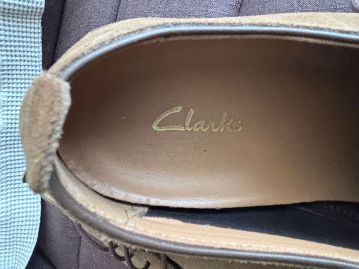 Clarks Scarpe da uomo: Indémodable Clarks  taille 44 1/2 comme neuve – Usato da Yverdon-les-Bains venduto da Signifer67 2