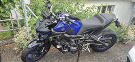 Yamaha MT-09 Nakedbike Blau mit 26178 km guter Zustand