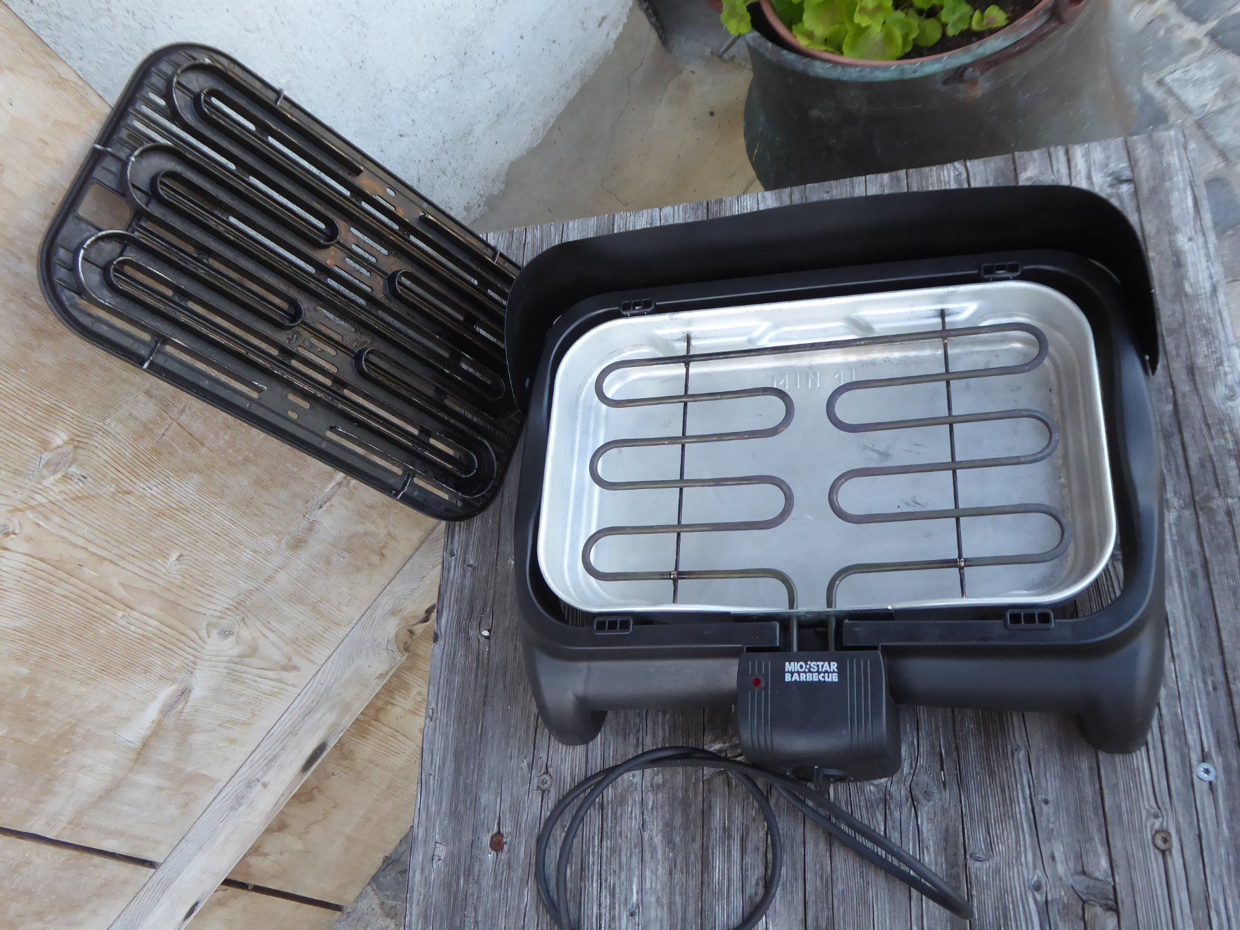 Griglie: Elektro Tisch Grill – Usato da Saanen venduto da Chrisvg 5