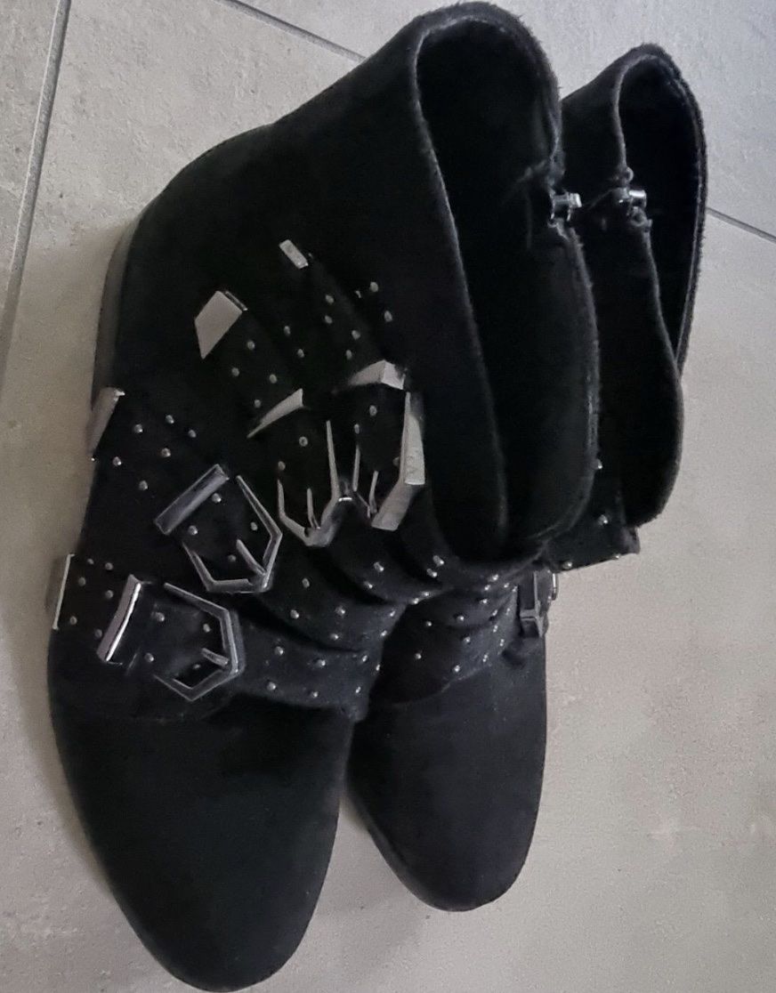 Scarpe da donna: Stiefeletten Gr 39 – Nuovo (secondo la descrizione) da Endingen venduto da Warlock 1