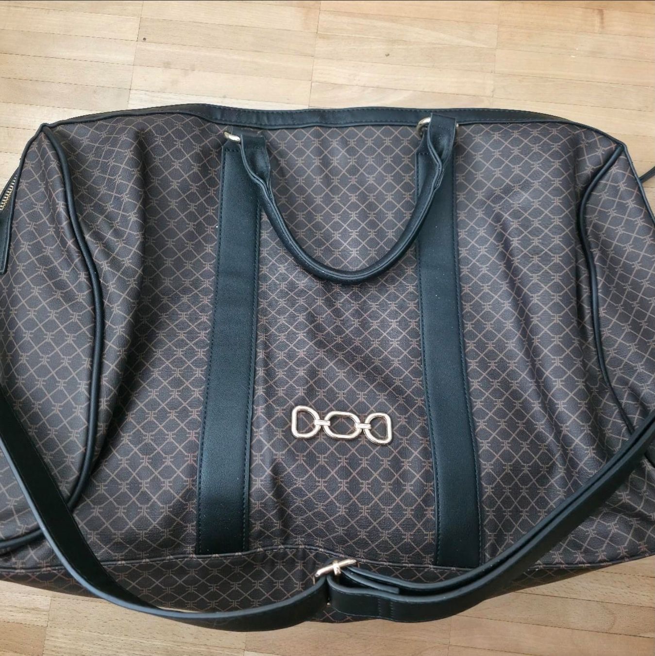 Borse: Travel Duffle Bag – Usato da Hombrechtikon venduto da moonwaterqueen