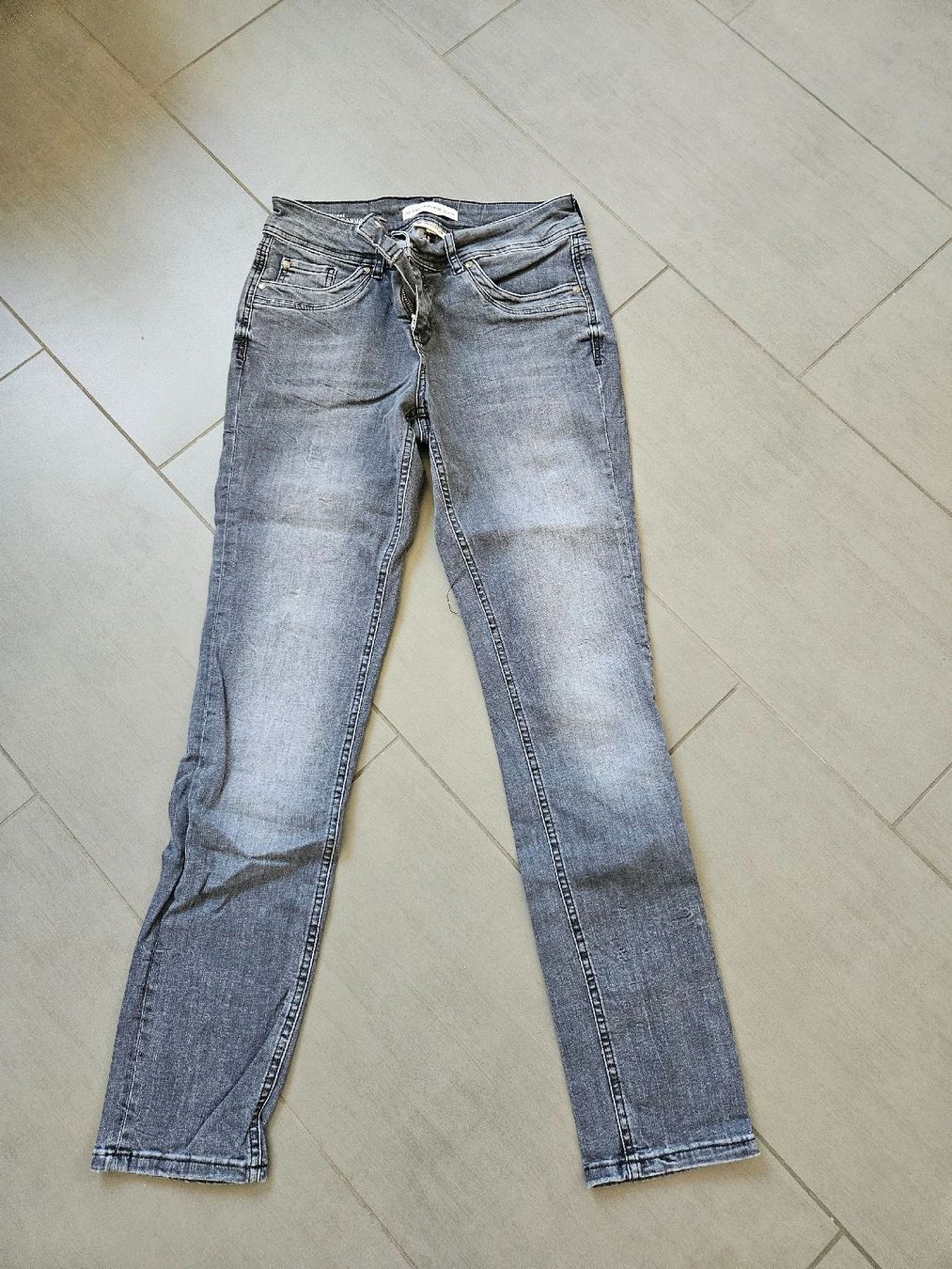 Jeans: Street one Neu – Nuovo (secondo la descrizione) da Ennetbürgen venduto da LebuniaNW 1