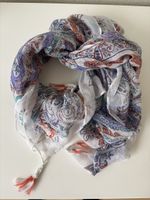 Weisser Schal mit Paisley Muster
