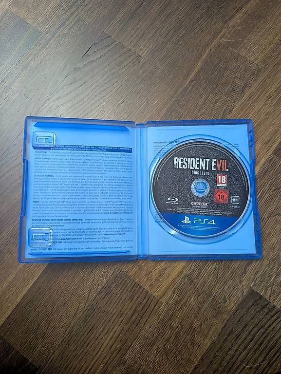 Jeux: Resident Evil biohazard VR Compatible – D'occasion à Dietikon par eva_kp58 1