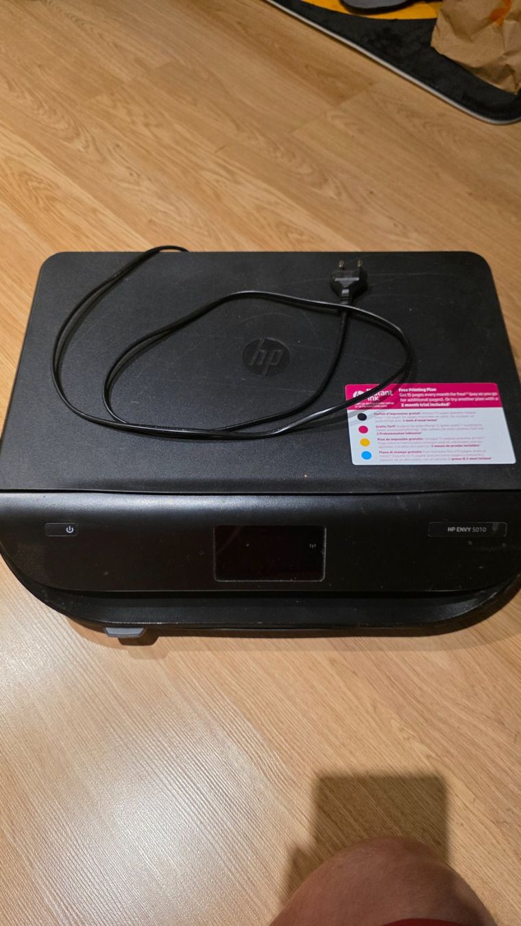 Hewlett Packard Stampanti: Verkaufe Drucker "HP EMVY 5010" – Usato da Safenwil venduto da Fabu87