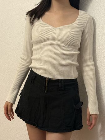 Bershka beige eng anliegend neuwertig
