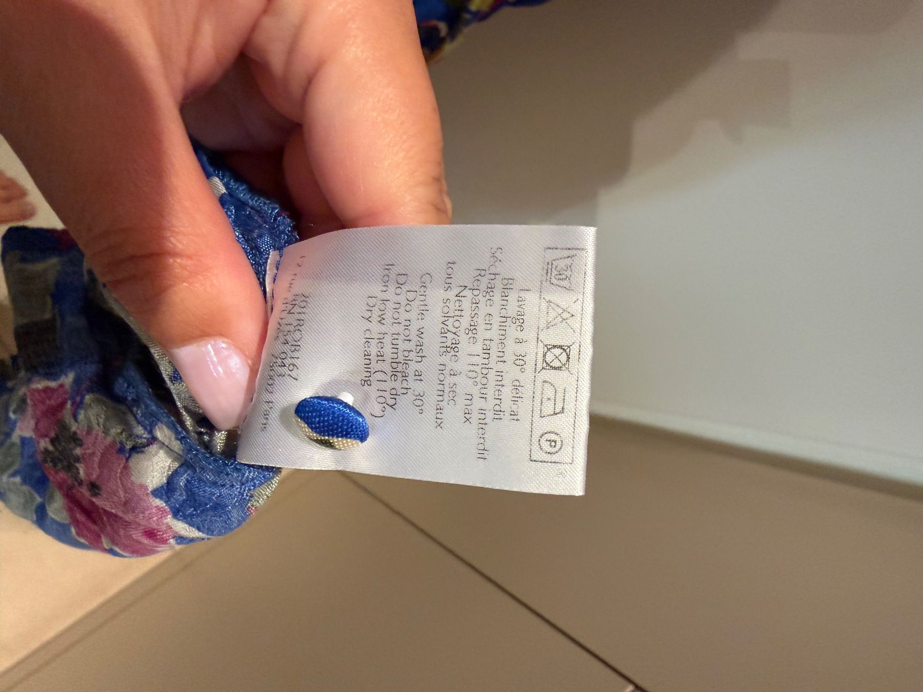 Sezane Vestiti: Sezane Maxikleid mit Blumenmuster, Größe 38 – Nuovo (secondo la descrizione) da Lachen SZ venduto da emm_l5sb 5