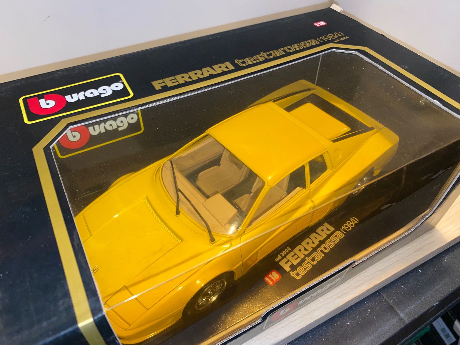 Ferrari Modellini d'auto: Ferrari Testaross 1/18 – Nuovo (secondo la descrizione) da Wohlen AG venduto da PrivatSammlung 2