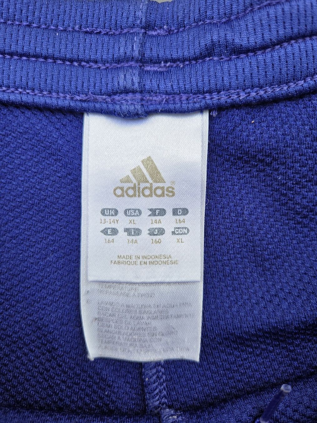 Adidas Hosen: Adidas Shorts – Gebraucht aus Zürich von mi.ha.6 1