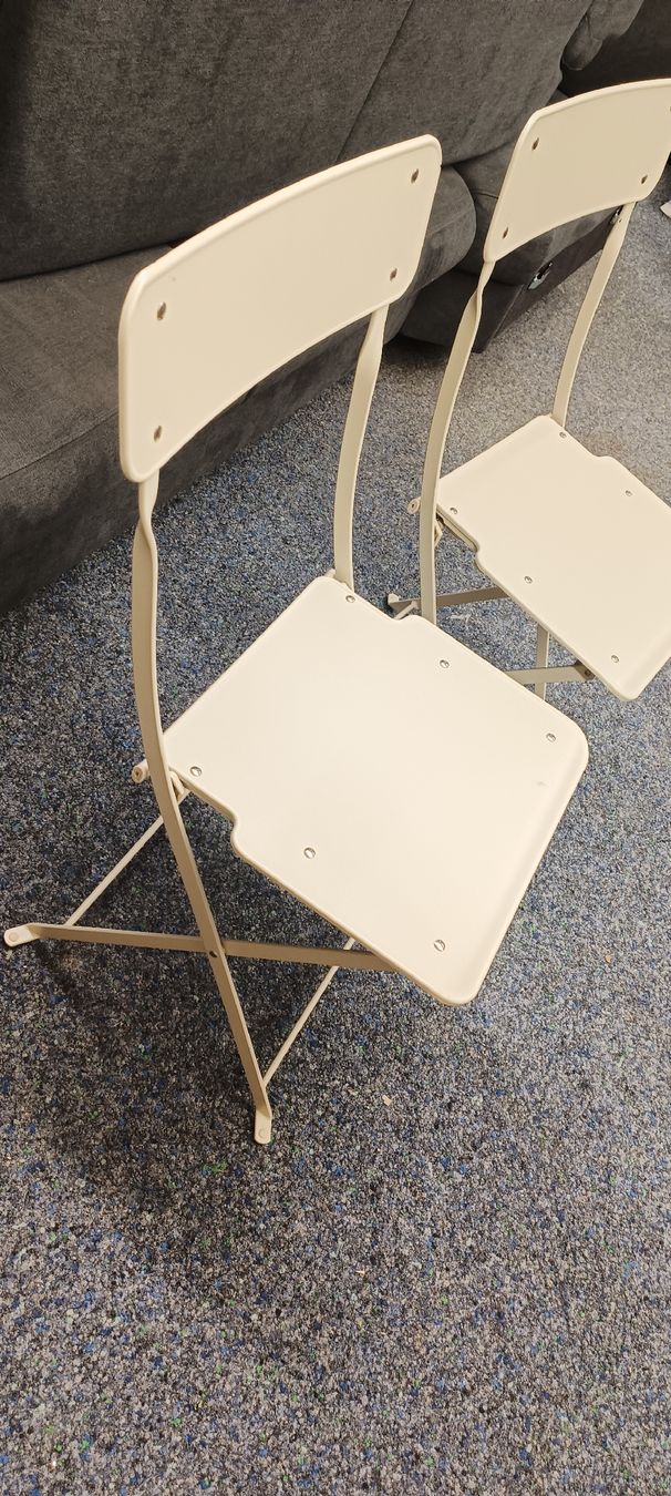 Stühle: Zwei Metal Stühle Klapbar – Gebraucht aus Pfäffikon ZH von K-V-M 1