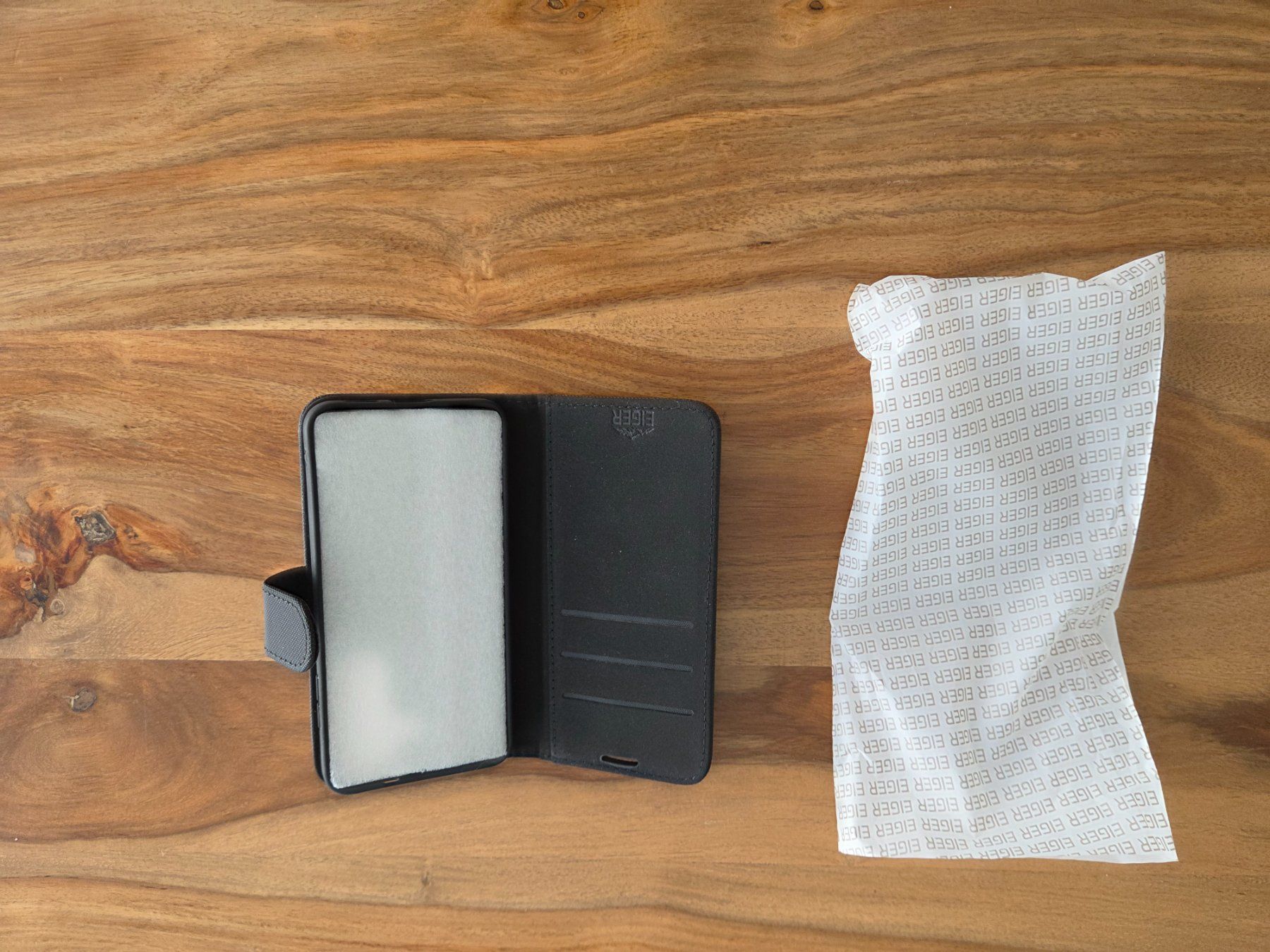 Eiger Cover & Protezioni schermo: Samsung Galaxy S25 Hülle Cover Eiger – Nuovo e nell'imballaggio originale da Cama venduto da DLCE90 2