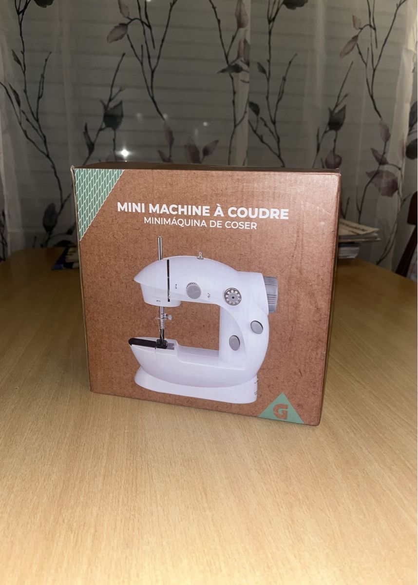 Nähmaschinen: Mini machine à coudre – Neu und originalverpackt aus Villars-sur-Glâne von maeva_polesports 1