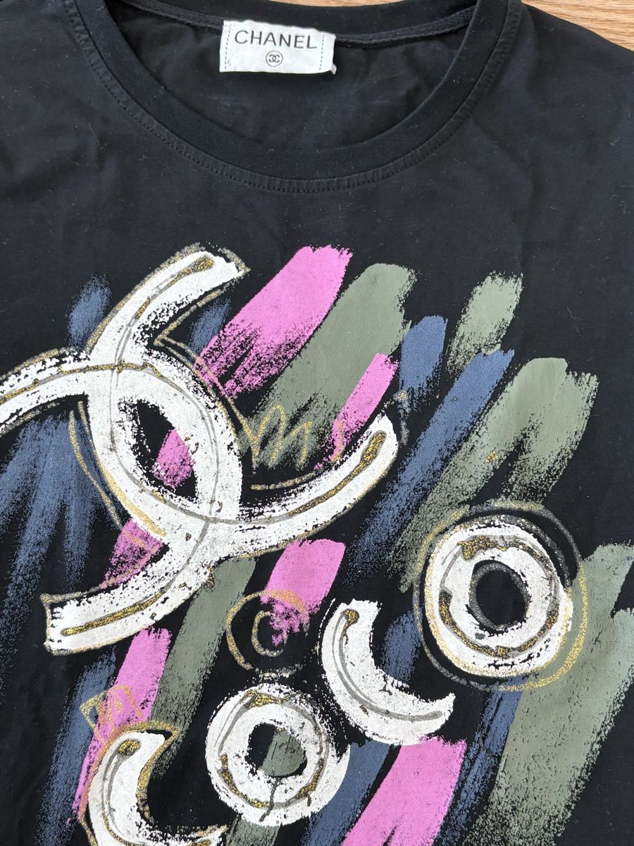 Chanel T-shirt: Chanel T-shirt size M – Usato da St. Gallen venduto da ott_f827 1