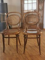 Zwei originale Thonet Stühle
