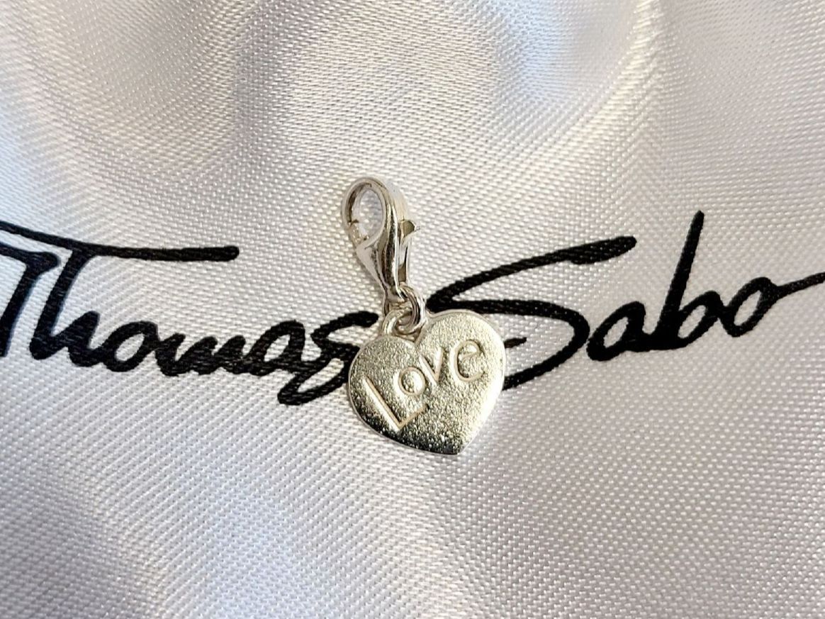 Thomas Sabo Ciondoli: Thomas Sabo Charm Love, Silber 925 – Usato da Madetswil venduto da triforuz