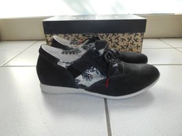 Think Aloa Damenschuh Grösse 37.5 *NEU*