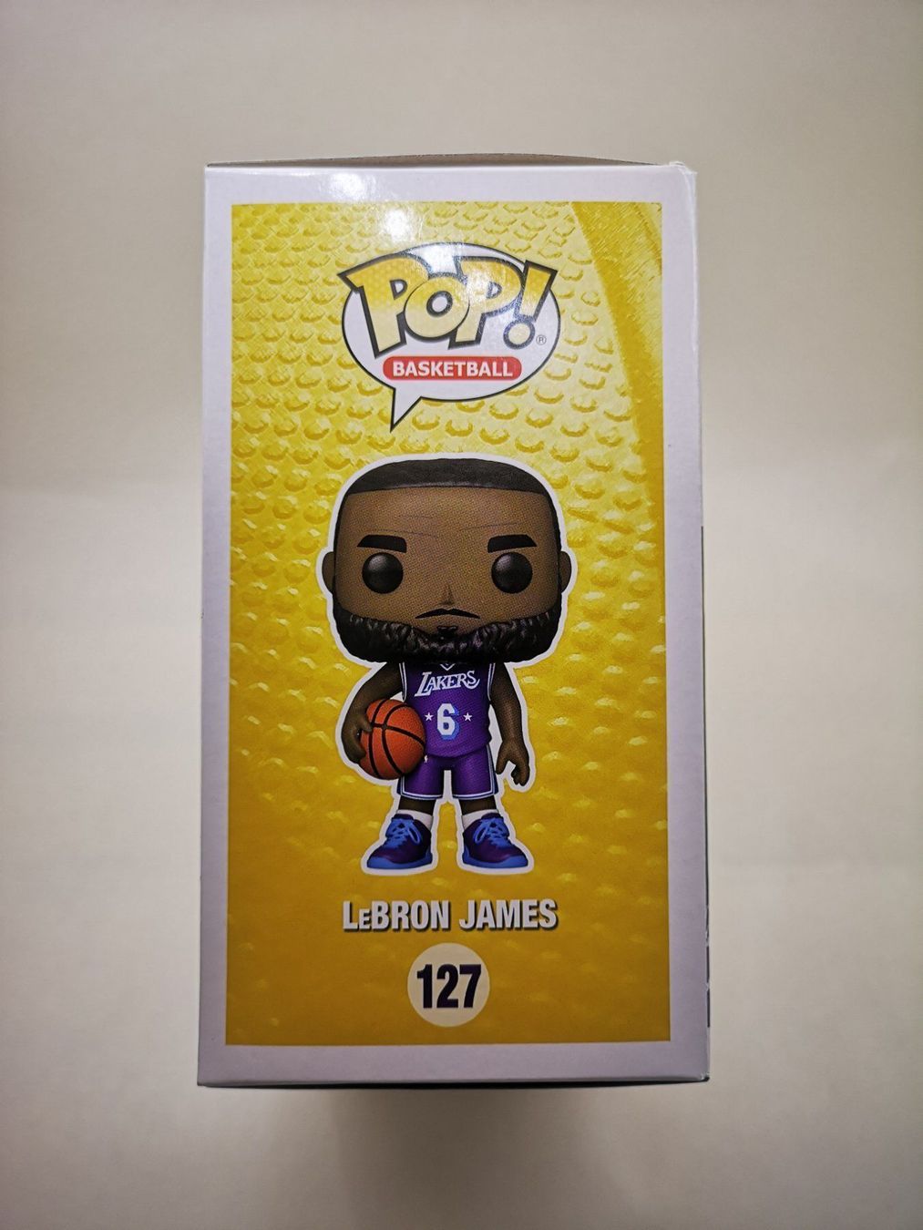 Funko Figuren: Funko Pop LeBron James #127 – Neu und originalverpackt aus Riehen von _TheCollectorShop_ 1