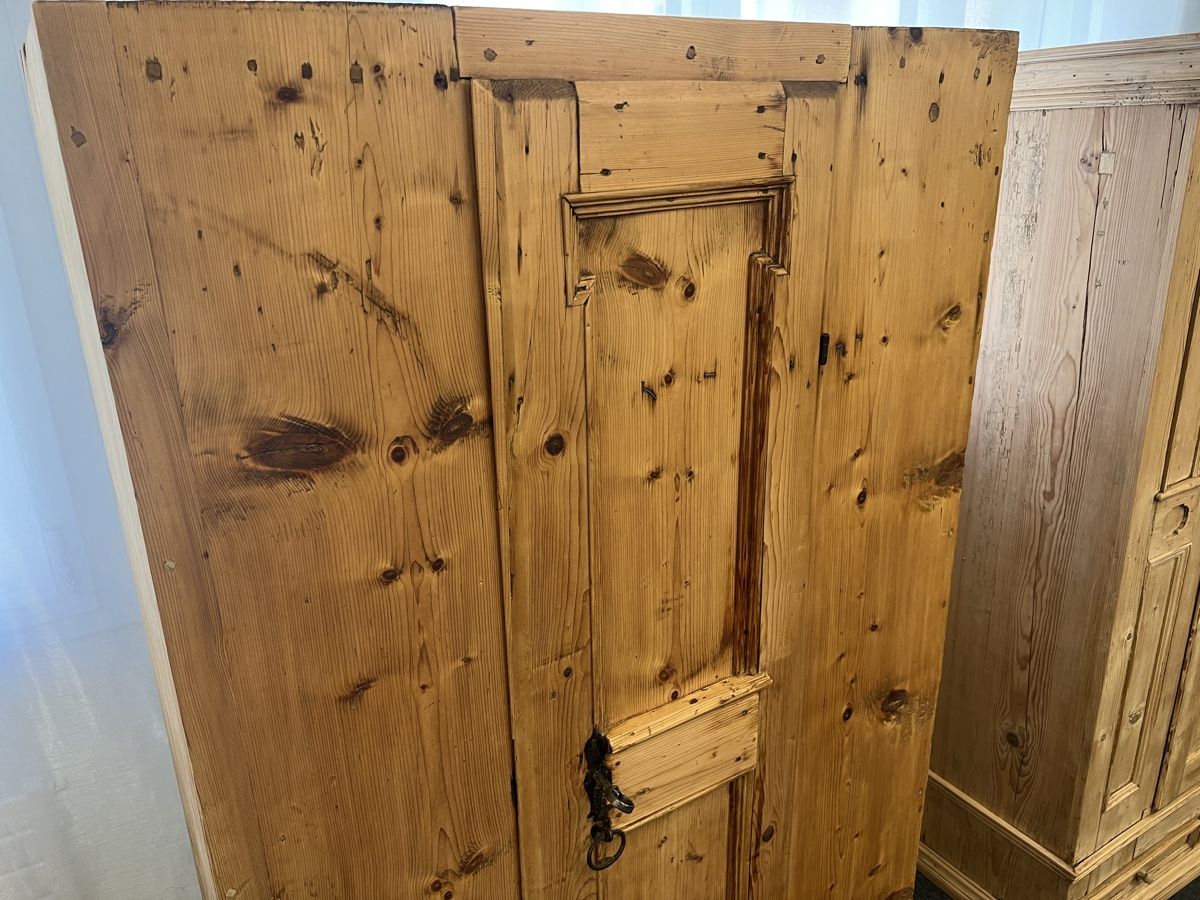 Armadi: Vorratsschrank Graubünden – Usato da Gossau SG venduto da Keller-Antiques 1