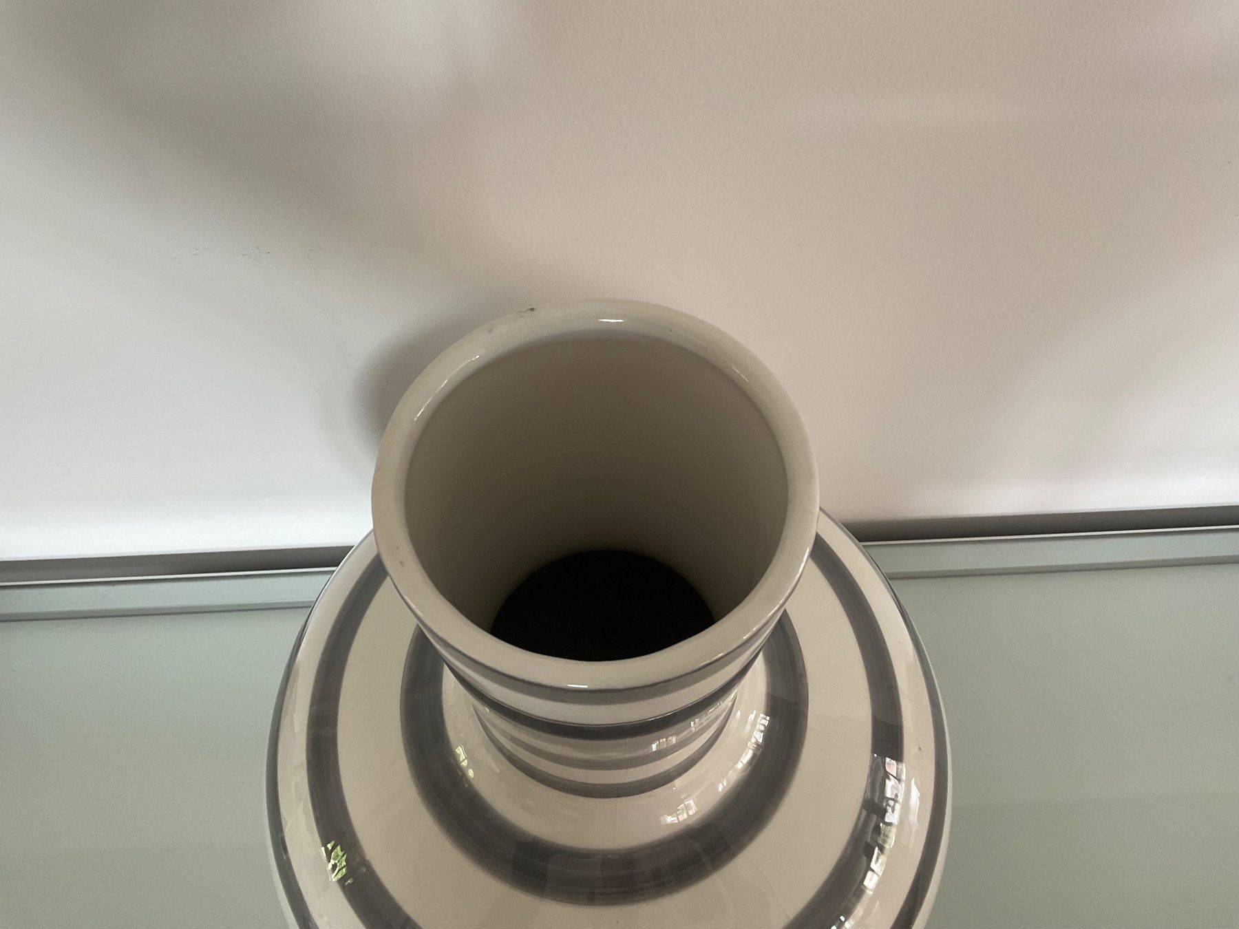 Vasi & Recipienti: Bodenvase weiss/grau – Usato da Zumikon venduto da valfedoz 2