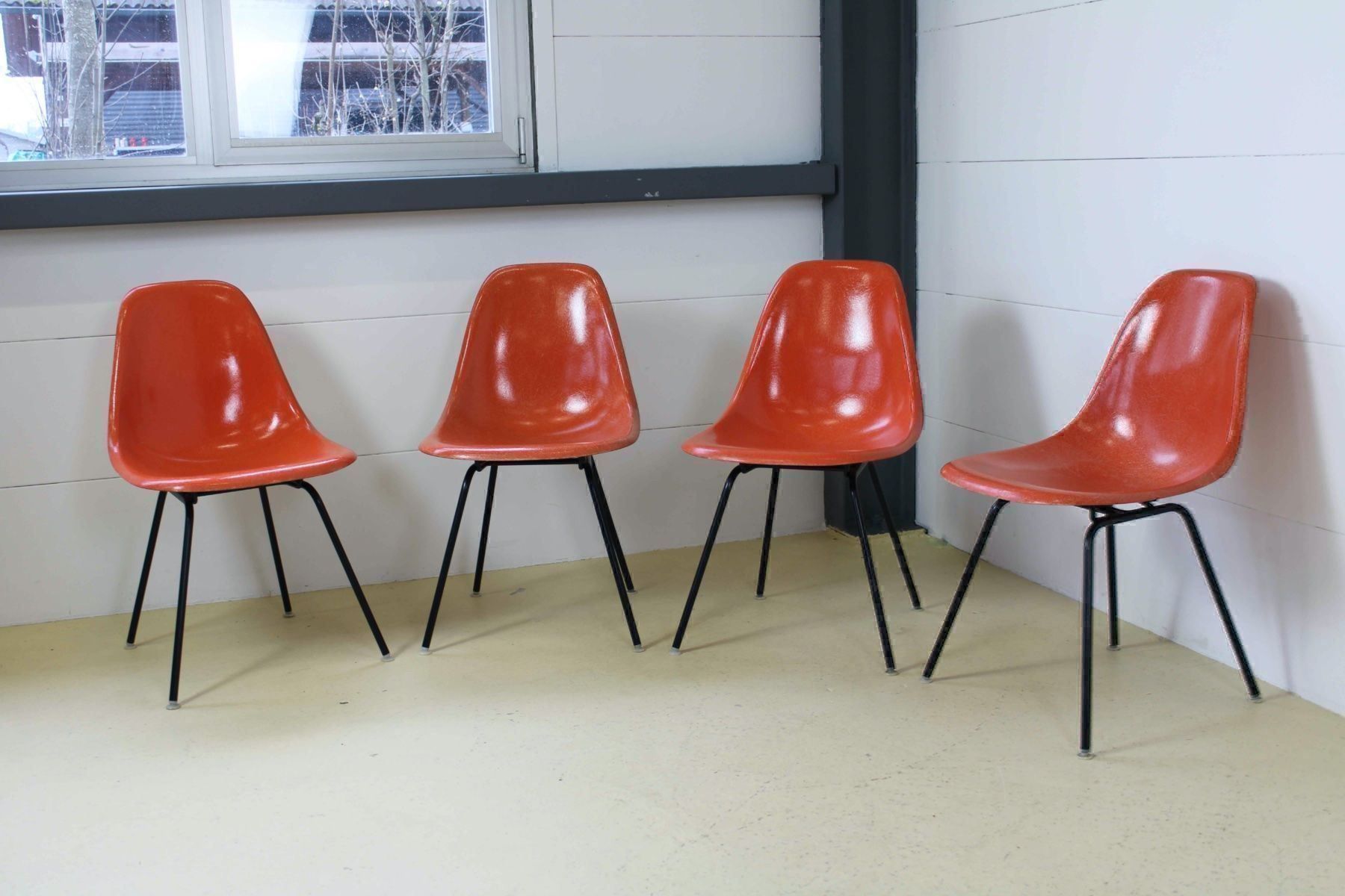 Stühle: Orange Eames Fiberglas Stühle, H. Miller – Gebraucht aus Meinisberg von atelier_TILIJA 4