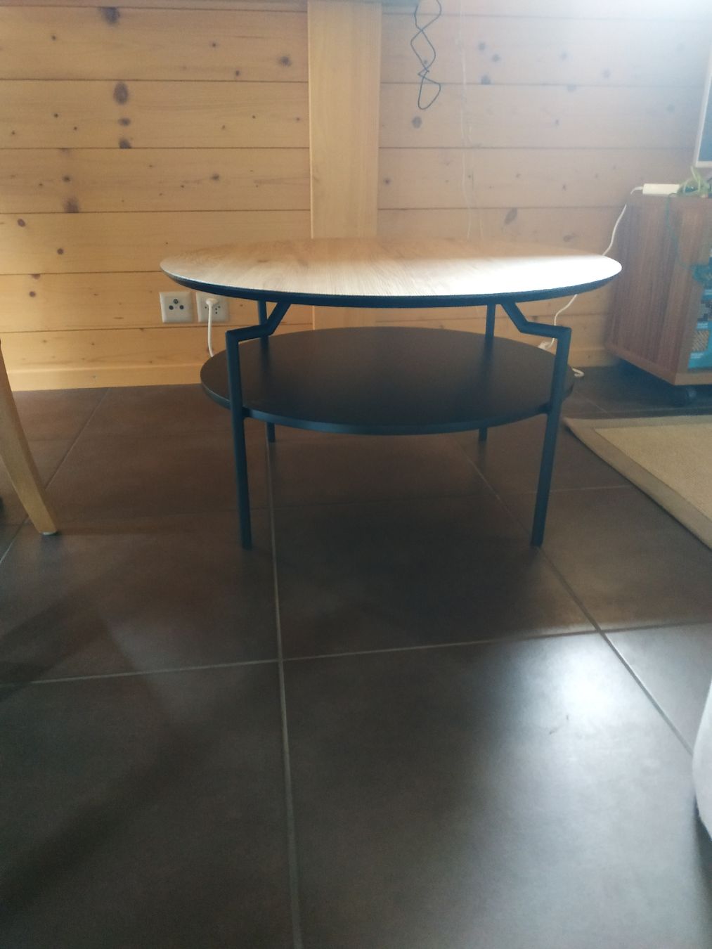 Tavoli: Table basse ronde neuve – Nuovo (secondo la descrizione) da Arnex-sur-Orbe venduto da mbdaso