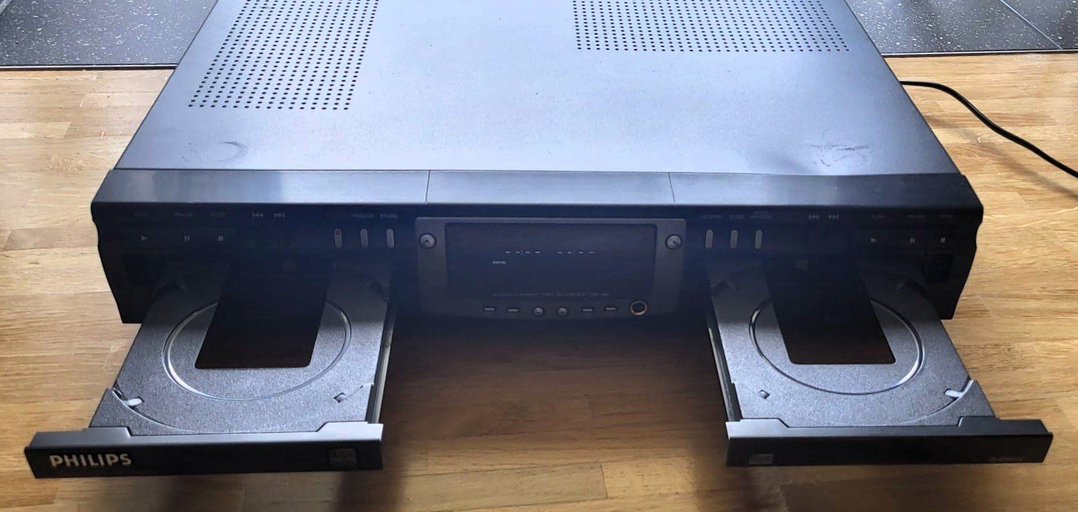 Philips Registratori: Philips CDR 765 – Doppel-CD-Recorder/Player – Usato da Winterthur venduto da Versus0