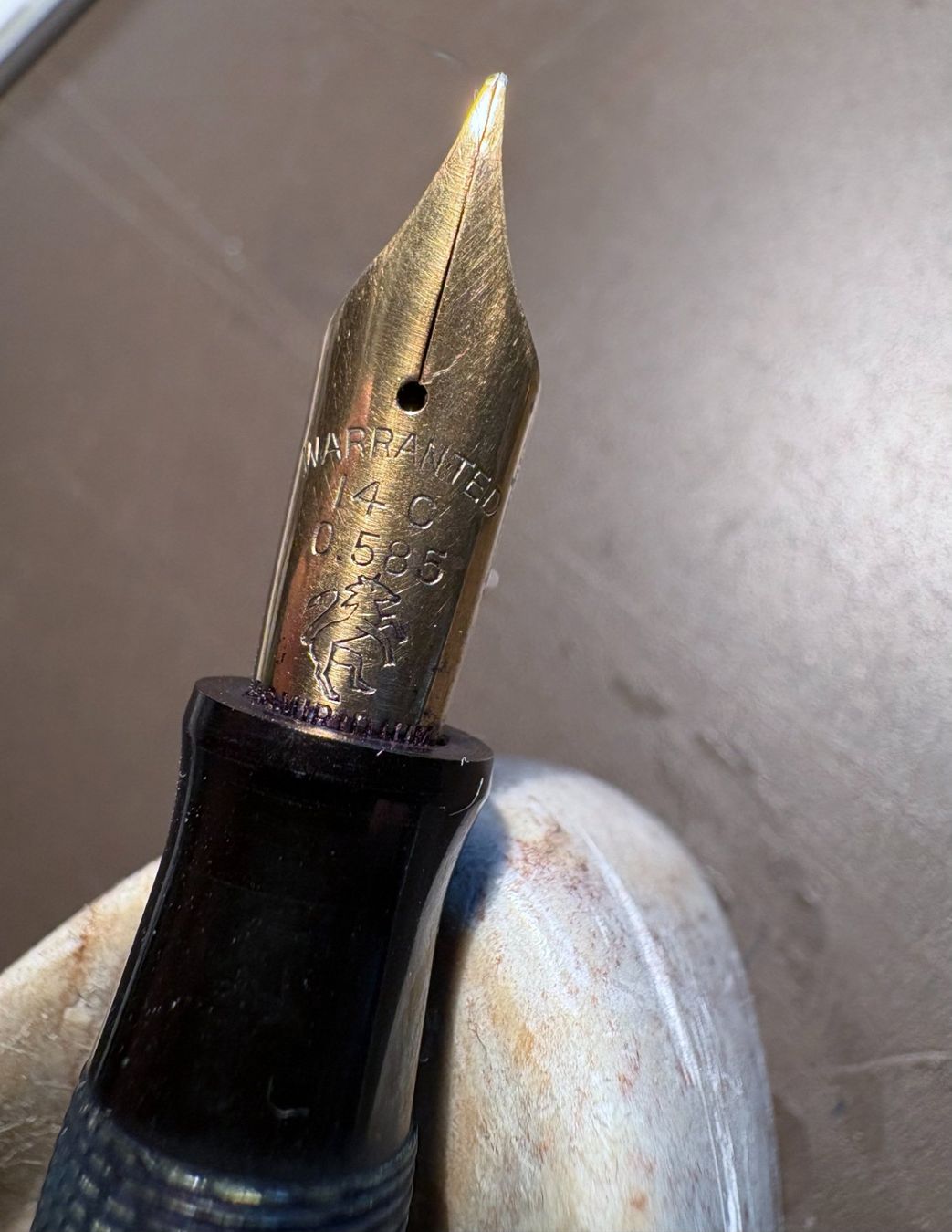 Autres écriture & dessin: 2 antike Füllfederhalter – Défectueux à Stüsslingen par Ideur1 1