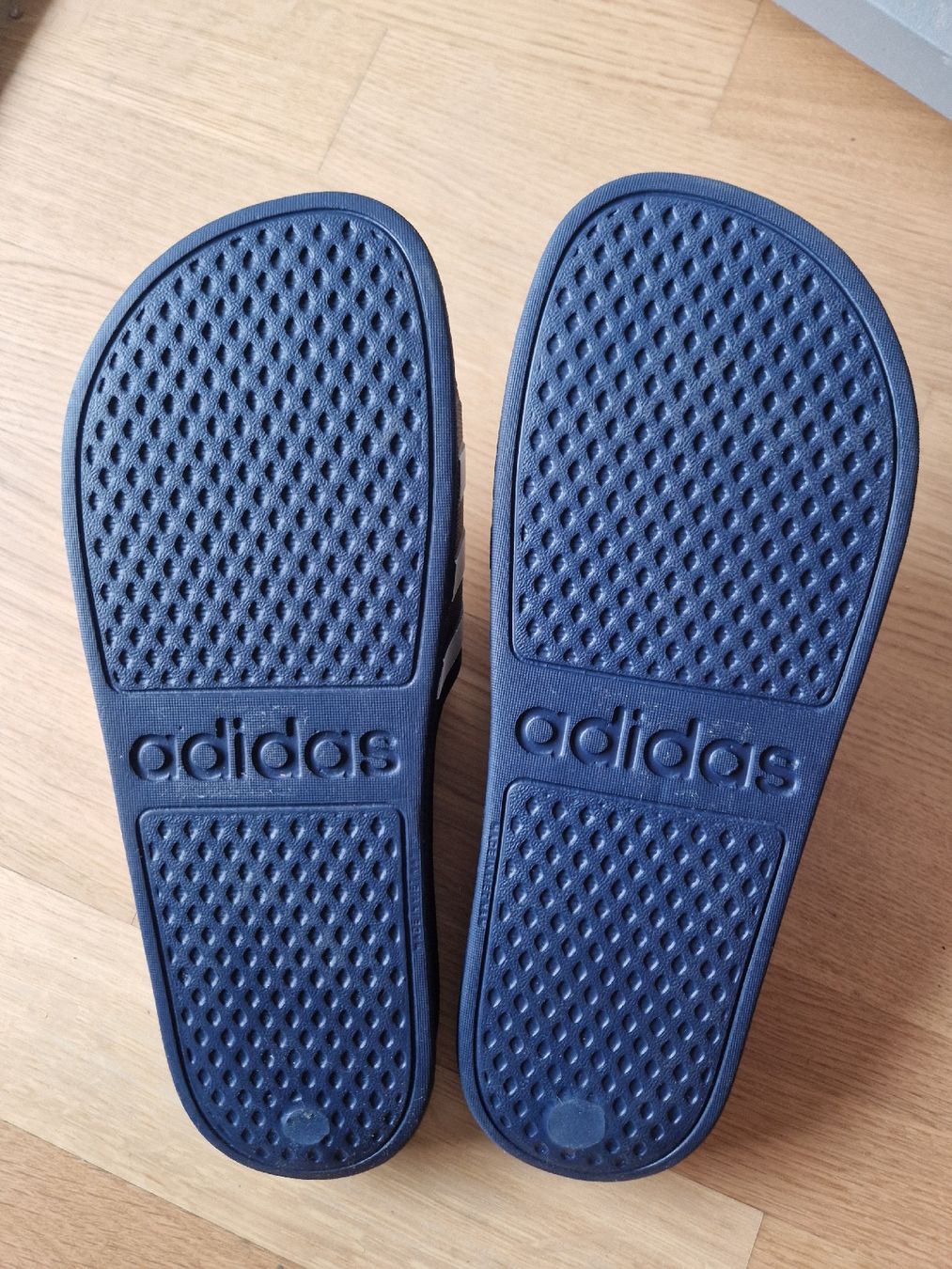 Adidas Herrenschuhe: Adiletten Grösse 40 - Neu – Neu (gemäss Beschreibung) aus Basel von Alekto 2