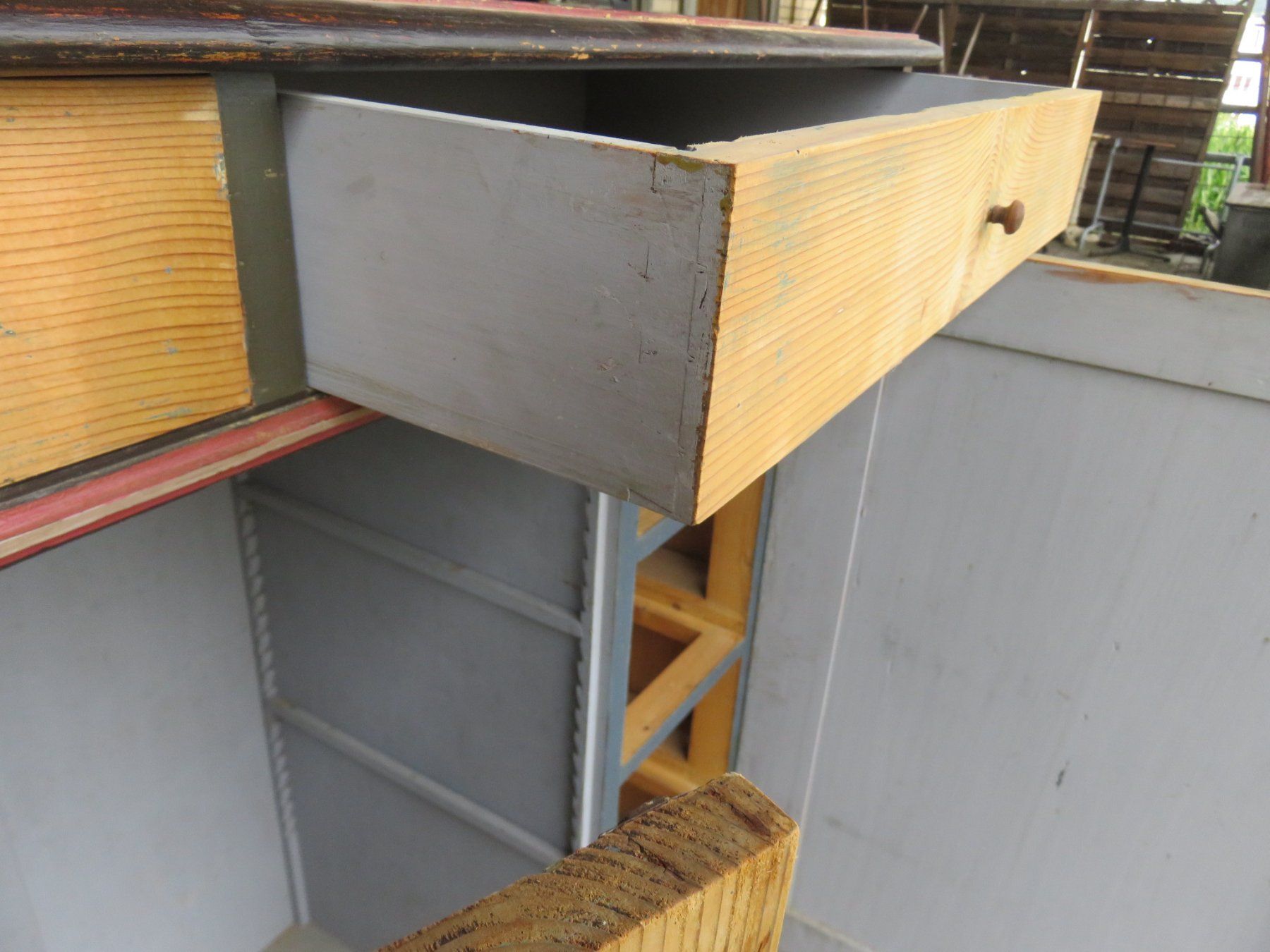 Armadi: antiker Schrank – Difettoso da Ruswil venduto da Mfladibus 7