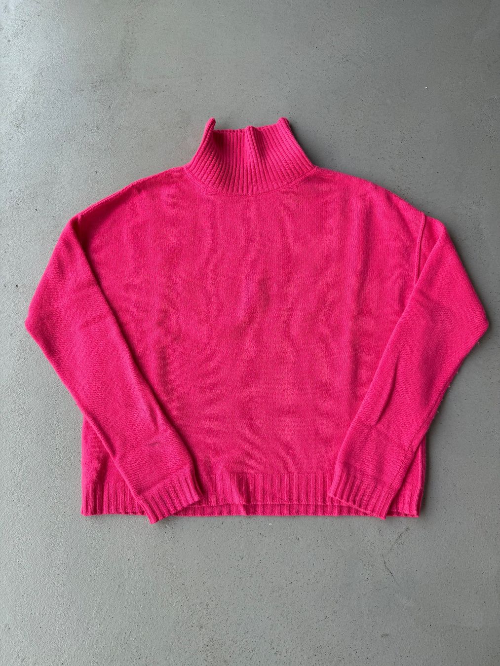 Maglioni & Felpe: Jumper 1234 - Pullover aus Kaschmir – Usato da St-George venduto da alaixee