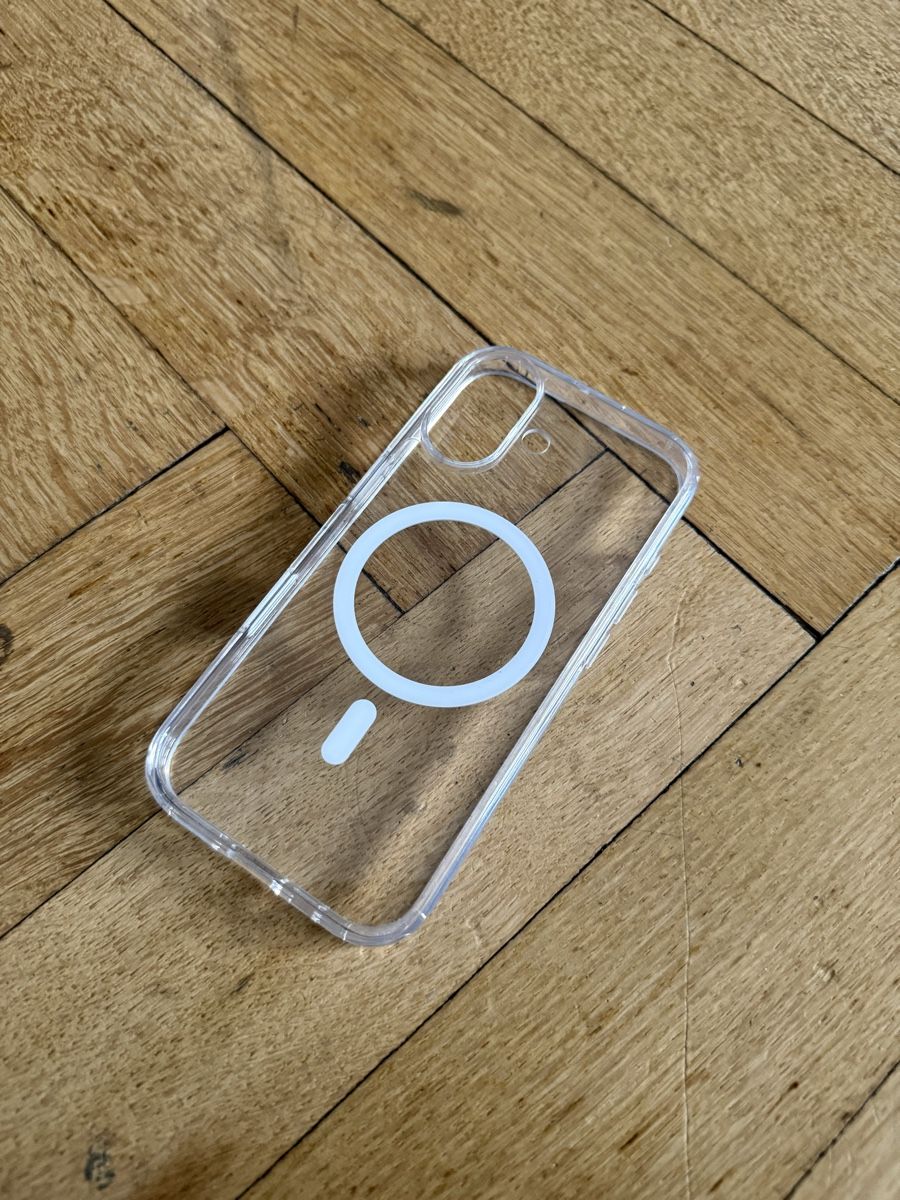 Apple Coques & Protection écran: Iphone 17 clear case – D'occasion à Zürich par zoh_26cj 1