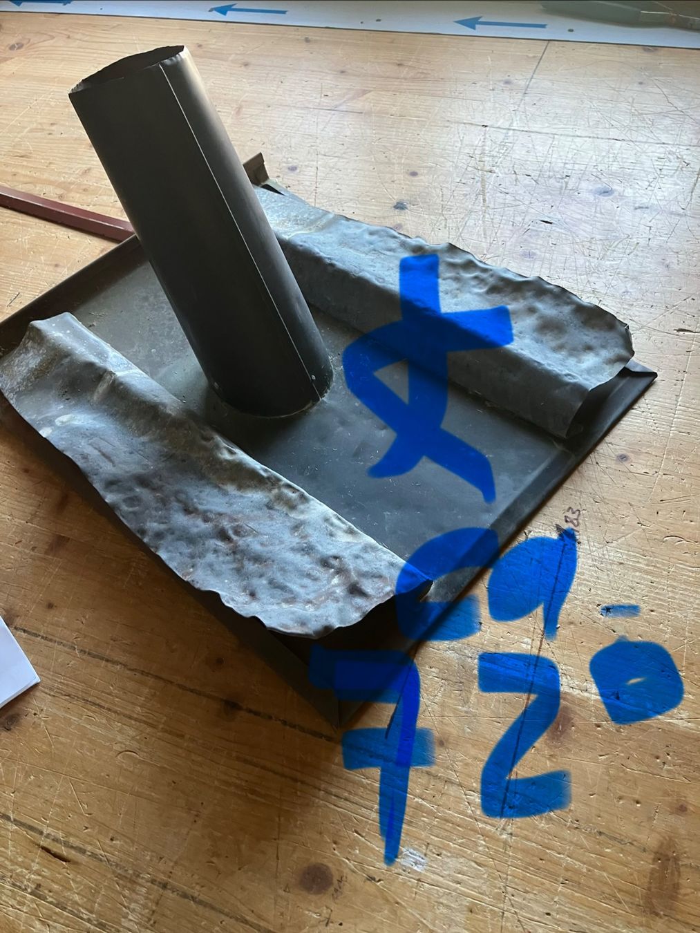 Altri materiali da costruzione: Dunstrohr- Einfassung Kupfer bis max.80mm Durchmesser – Usato da Spiez venduto da hinbieger 6