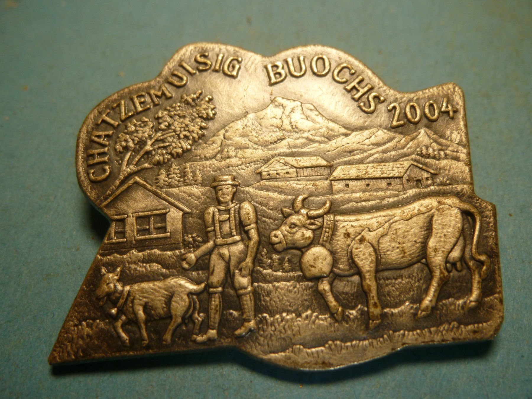 Placchette & Badge: BUOCHS 2004 SILBER – Usato da Ried (Muotathal) venduto da Mandarin02