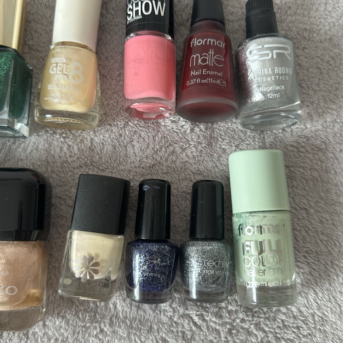 Catrice Smalto per unghie: Lot de vernis à ongles variés  – Usato da Givisiez venduto da dor_xb9k 4
