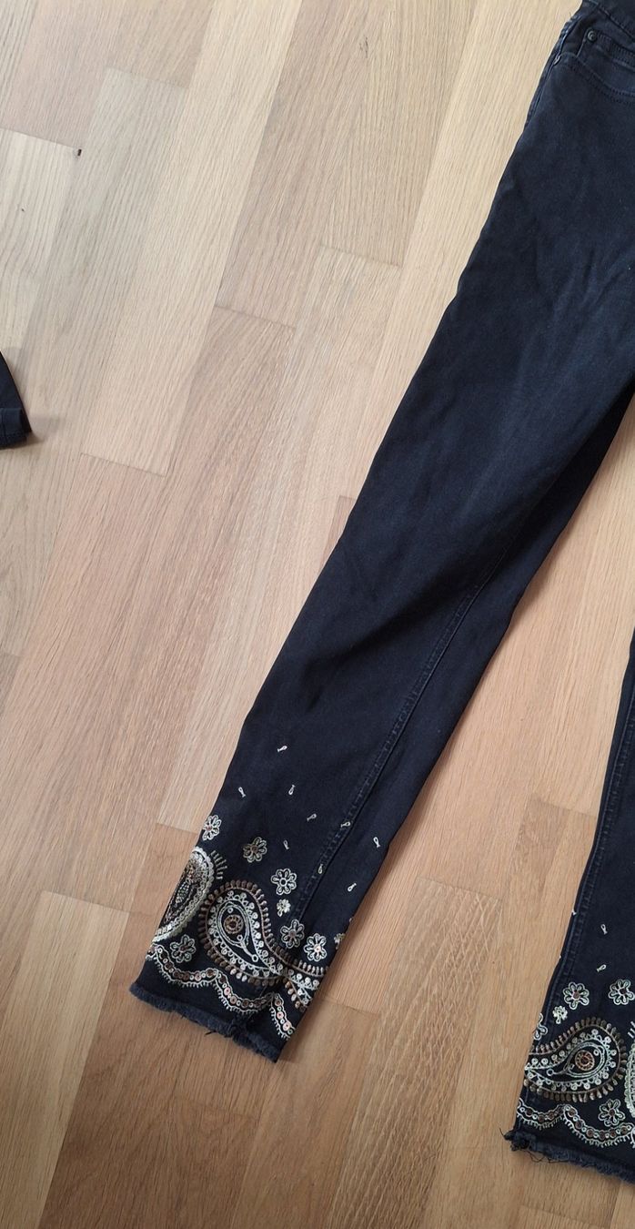 Desigual Jeans: Desigual Jeans – Gebraucht aus Luzern von larissa_n 4