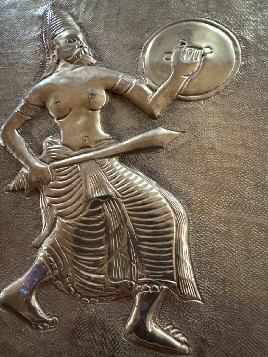 Foto & Immagini: Messing Bild Relief Sasanindischer Krieger – Usato da Rümlang venduto da euqinom16 1