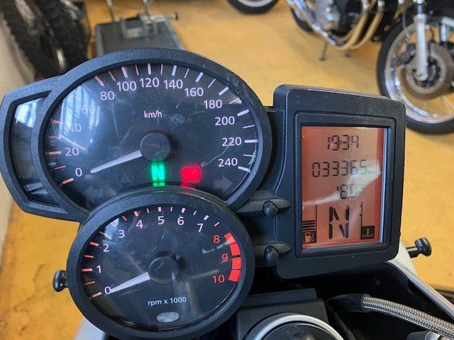 BMW Strasse: BMW R1200R ABS – Gebraucht aus Zürich von Motorenwerk 3