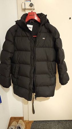A vendre manteau d'hiver chaud taille M de Tommy jeans