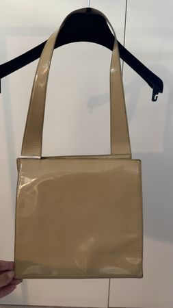 Furla Handtasche Lackleder beige guter Zustand