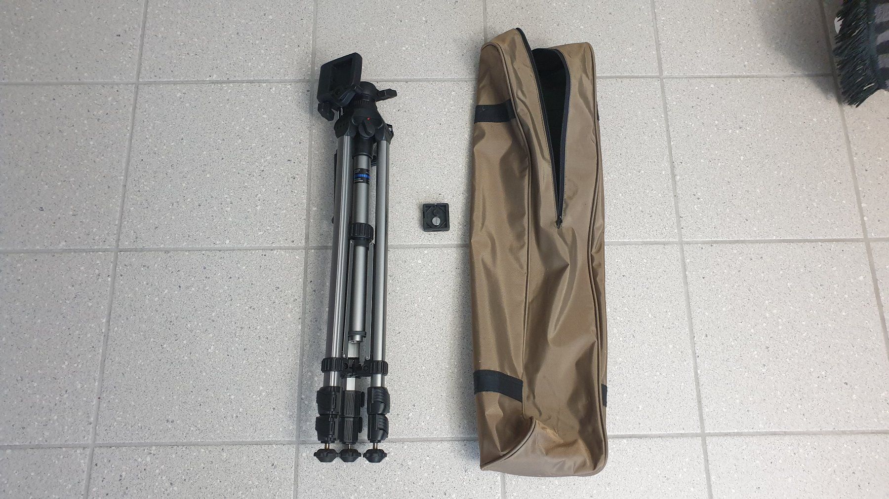 Vanguard Trépieds & Accessoires: Kamerastativ VANGUARD CT-278 – D'occasion à Stäfa par Supertramp73