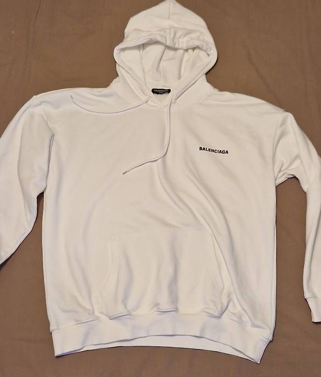 Pulls & Sweat-shirts: Pull Balenciaga – D'occasion à Monthey par and_c5w8 1