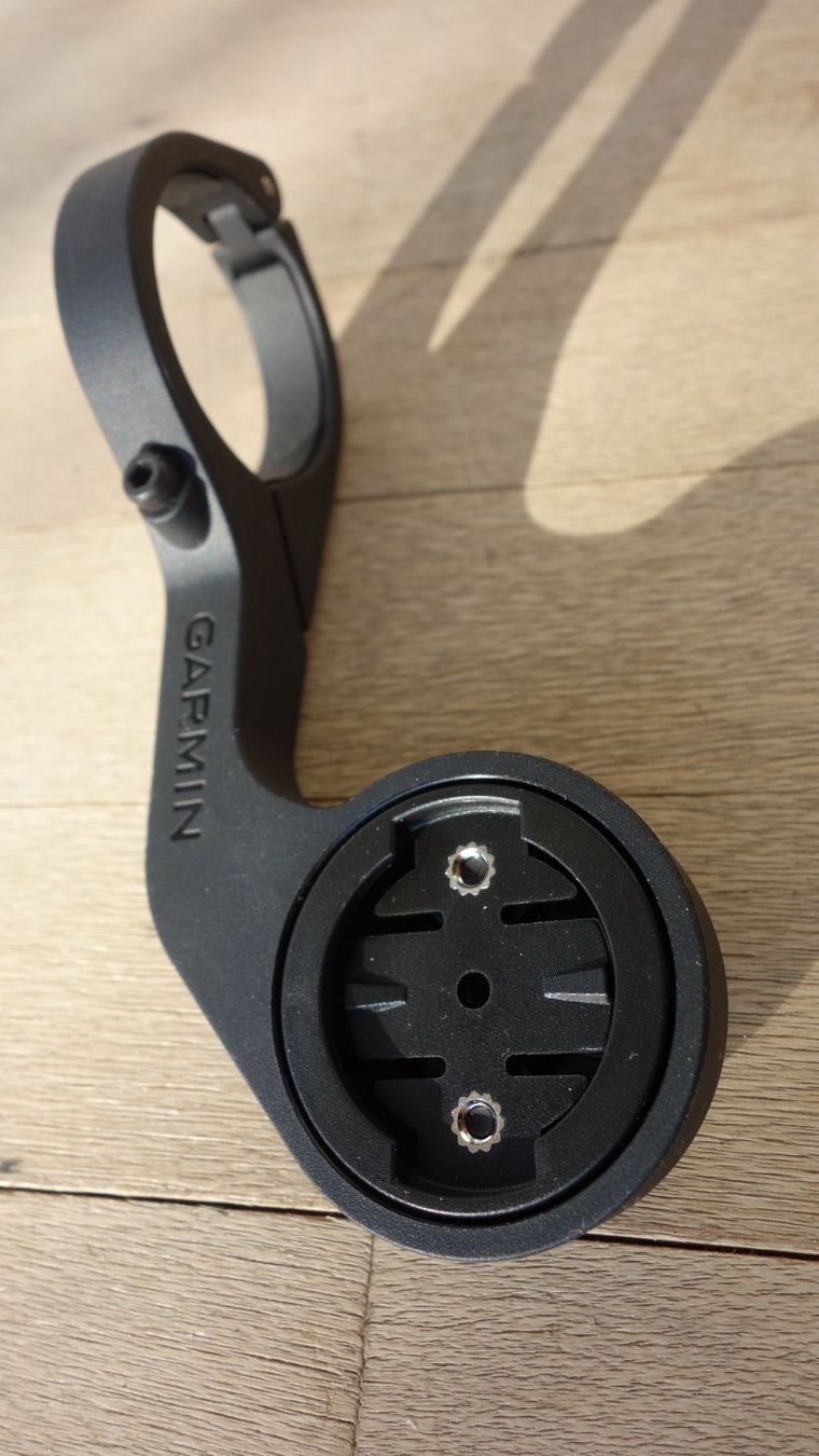Garmin Computer & Strumenti di misurazione: Garmin Edge Aero Lenkerhalterung - VERSAND – Usato da Innerferrera venduto da tic_p7qd