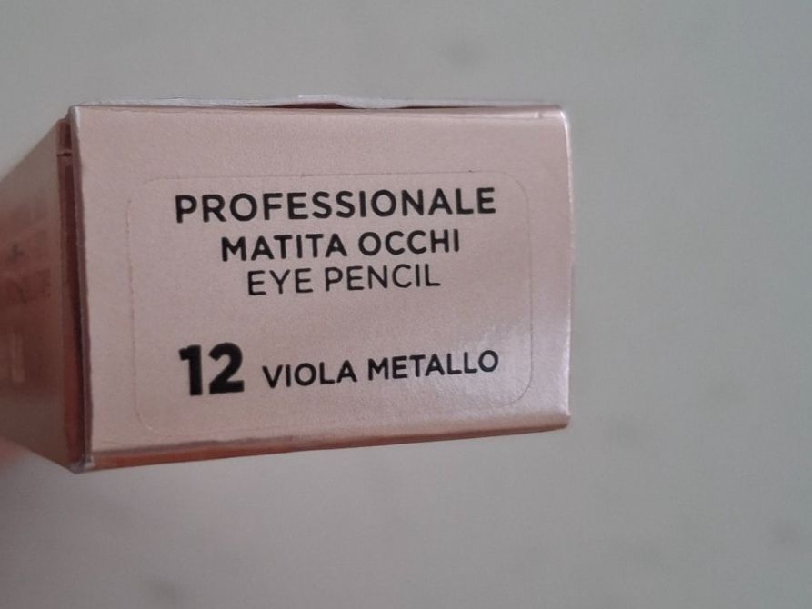 Make-up: Collistar Milano, wasserfester Stift, Viola Metallo. Neu – Nuovo e nell'imballaggio originale da Bellikon venduto da MellonCollieMitTwint 1