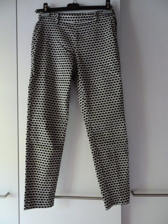 Schwarz-weisse stretch Hose von H&M Gr. 34 - 251022