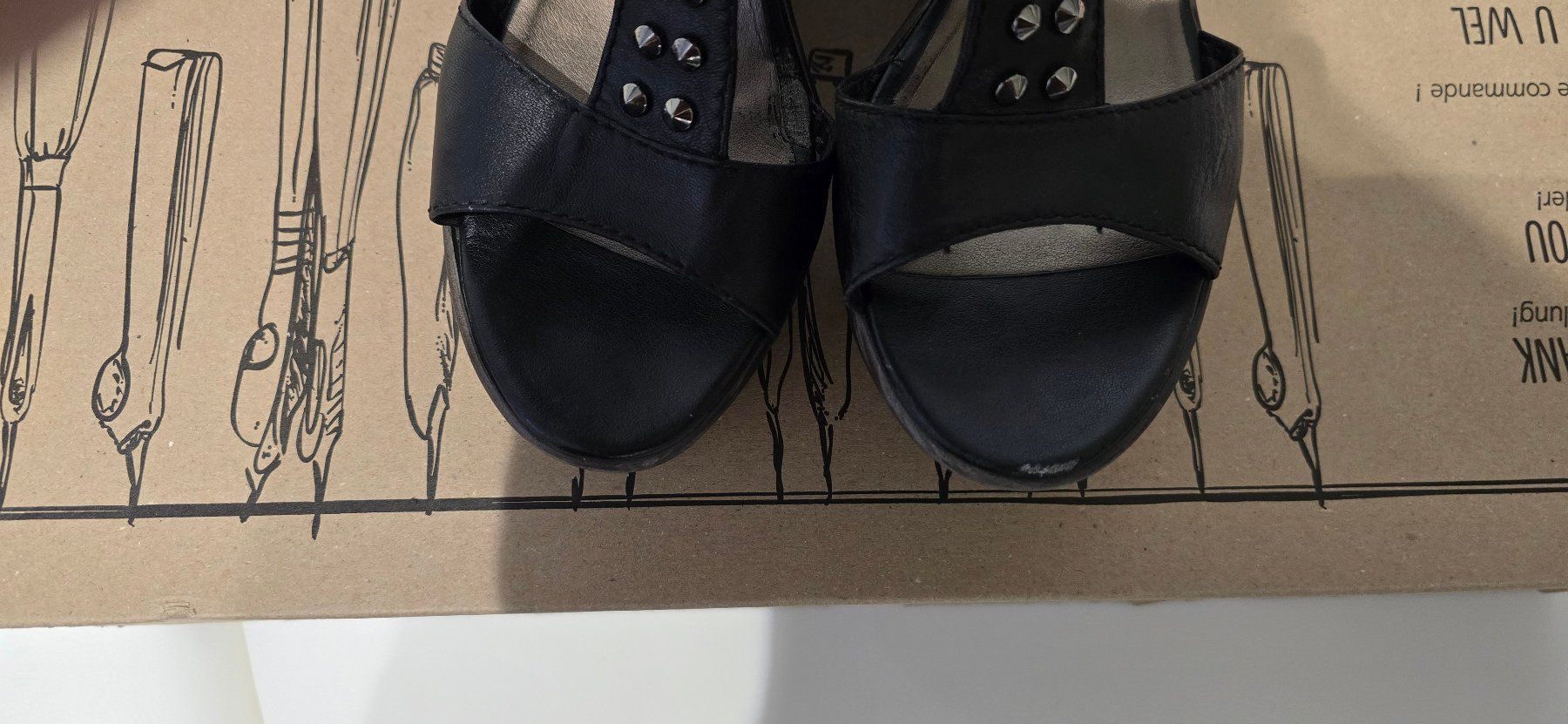 Scarpe da donna: Pantolette Damen Grösse 39 – Usato da Chur venduto da Mikymiki 3
