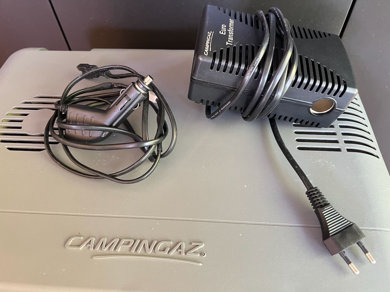 Campingaz Frigoriferi & Refrigeratori: Kühlbox Campingaz 36L 12v / 230V – Usato da Nussbaumen AG venduto da 68made 3