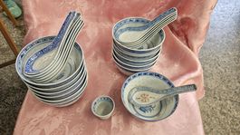 Set di stoviglie in stile asiatico